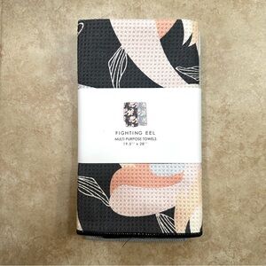 ✨NWT✨ FIGHTING EEL multipurpose towels